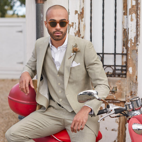 How to Accessorise Your Suit