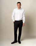 Ollie is 186cm wearing size 88