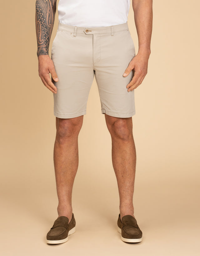 Sumner Bone Shorts