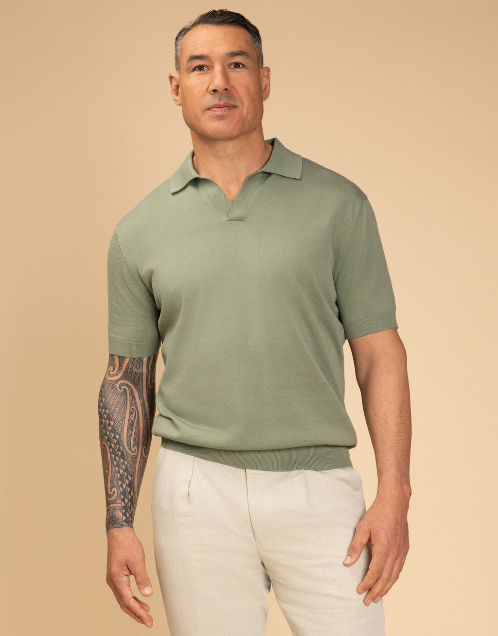 Scott is 191cm wearing size XL