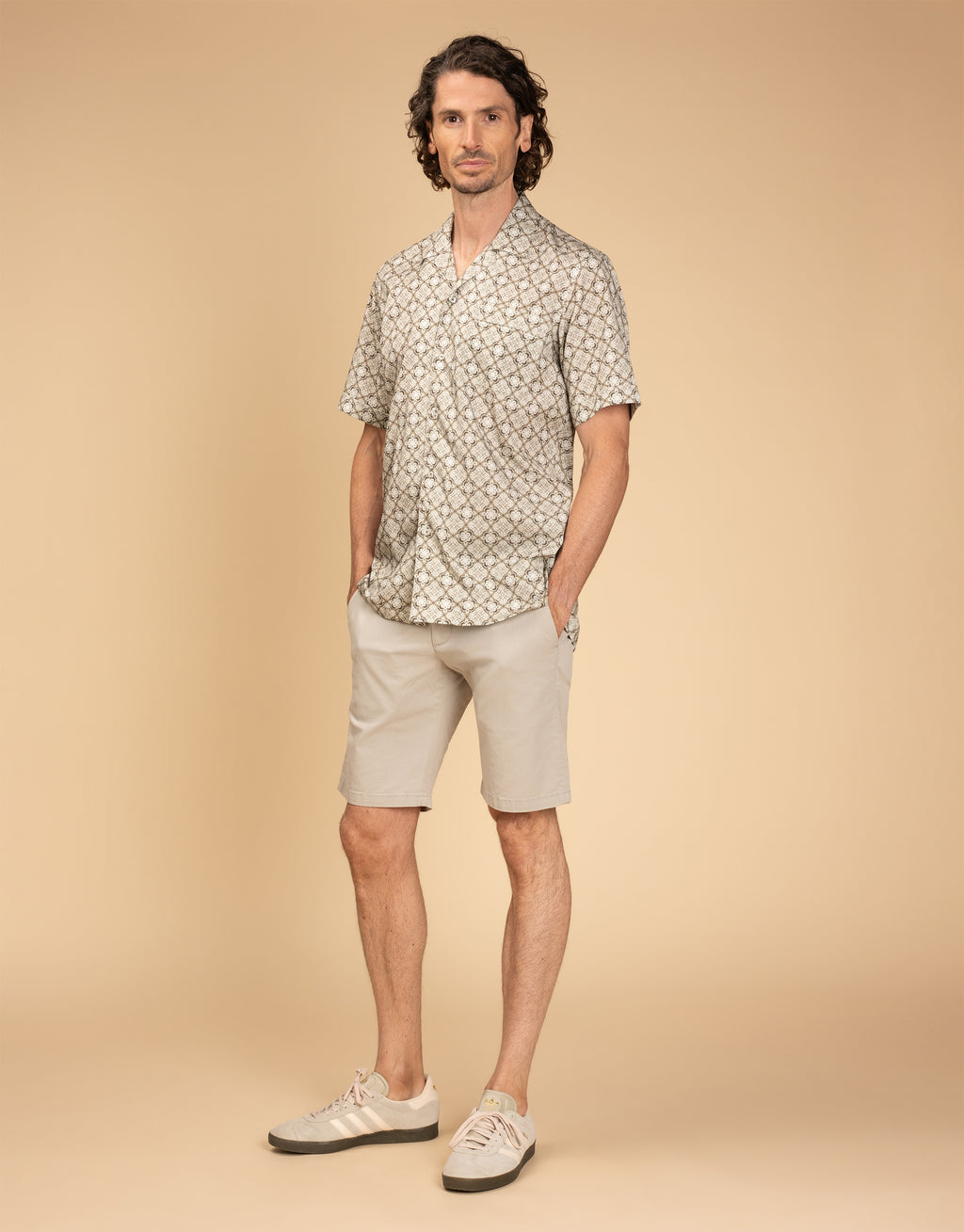 Sumner Bone Shorts