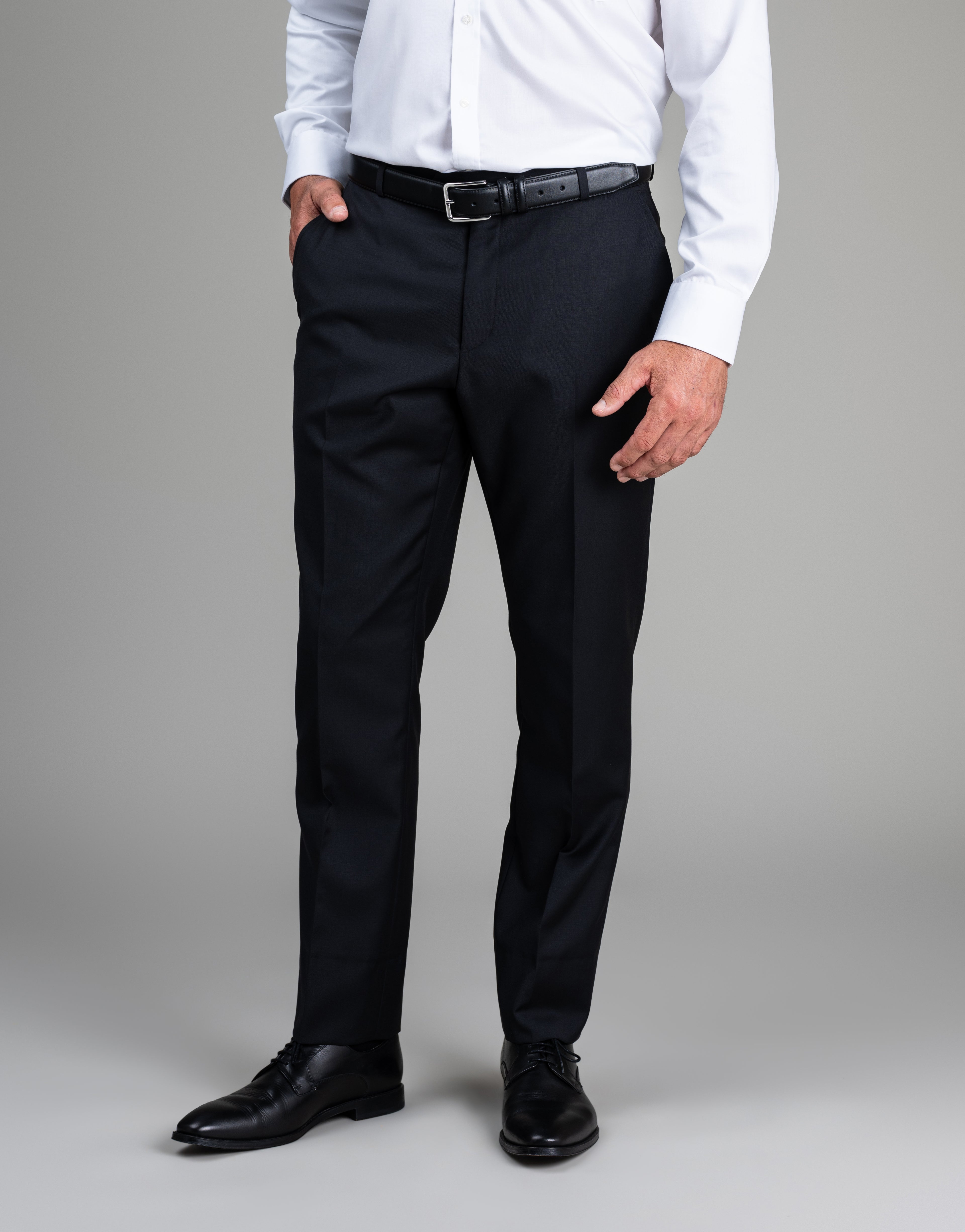 Scott is 191cm wearing size 92