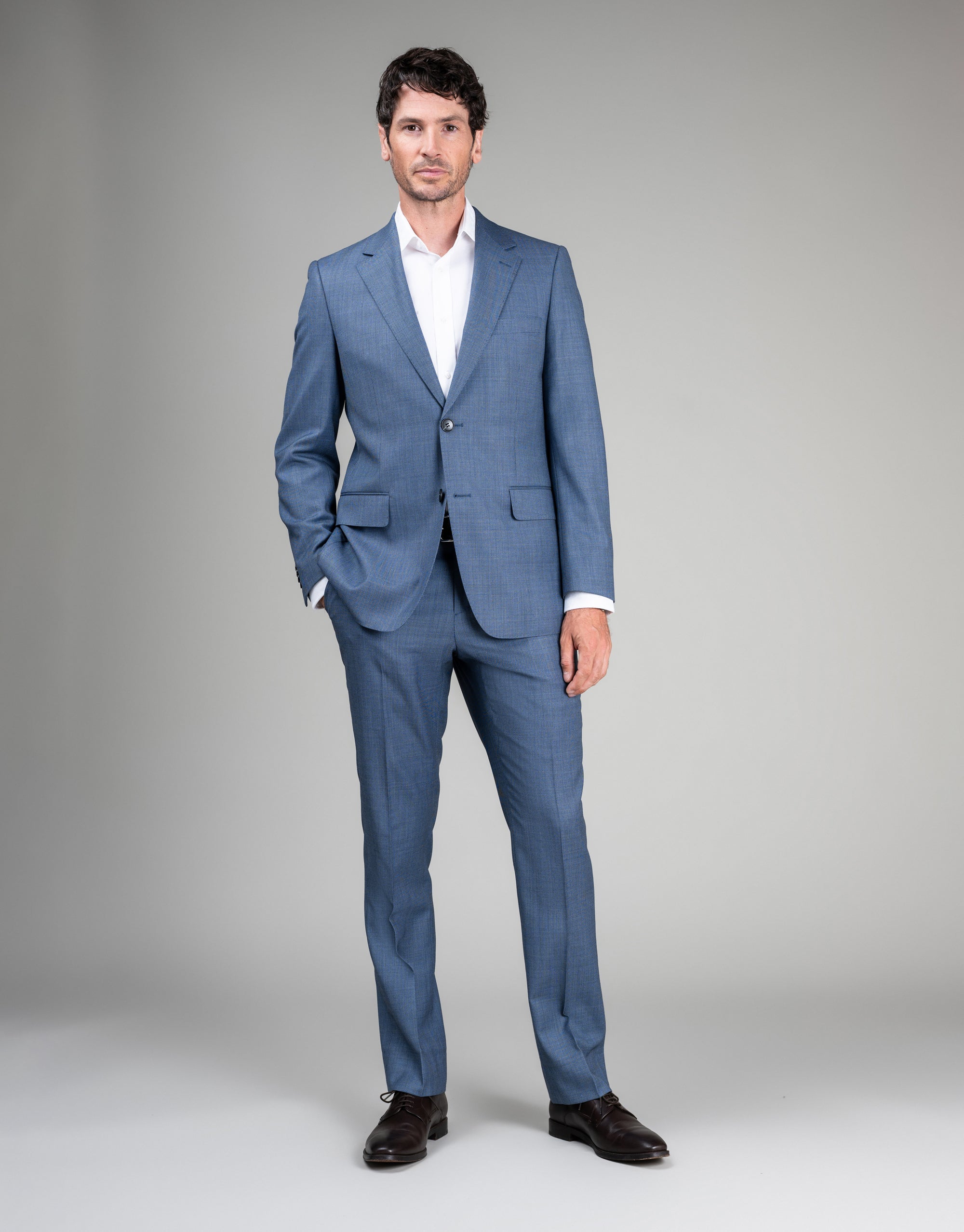 Tom is 185cm wearing size 96 Regular jacket & 84 trouser