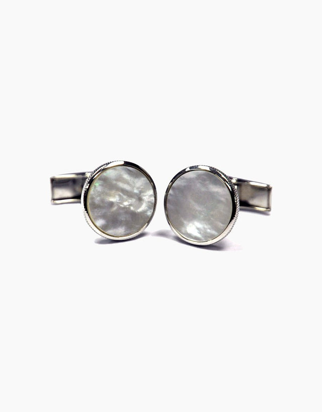 Round mother of pearl cufflinks